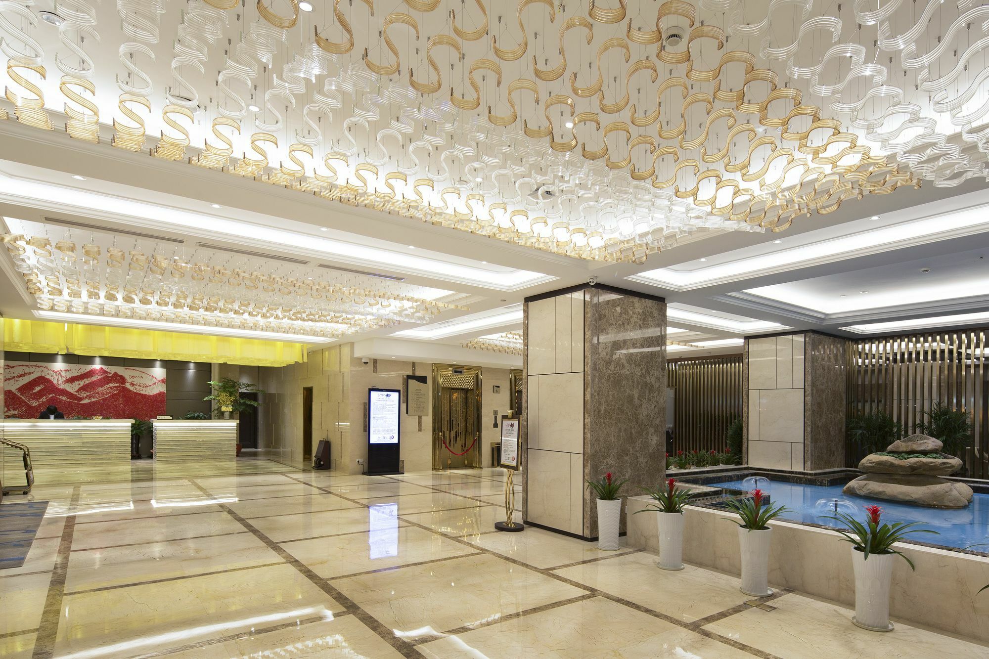 Yiwu Zhong Lian Kai Xin Hotel מראה חיצוני תמונה